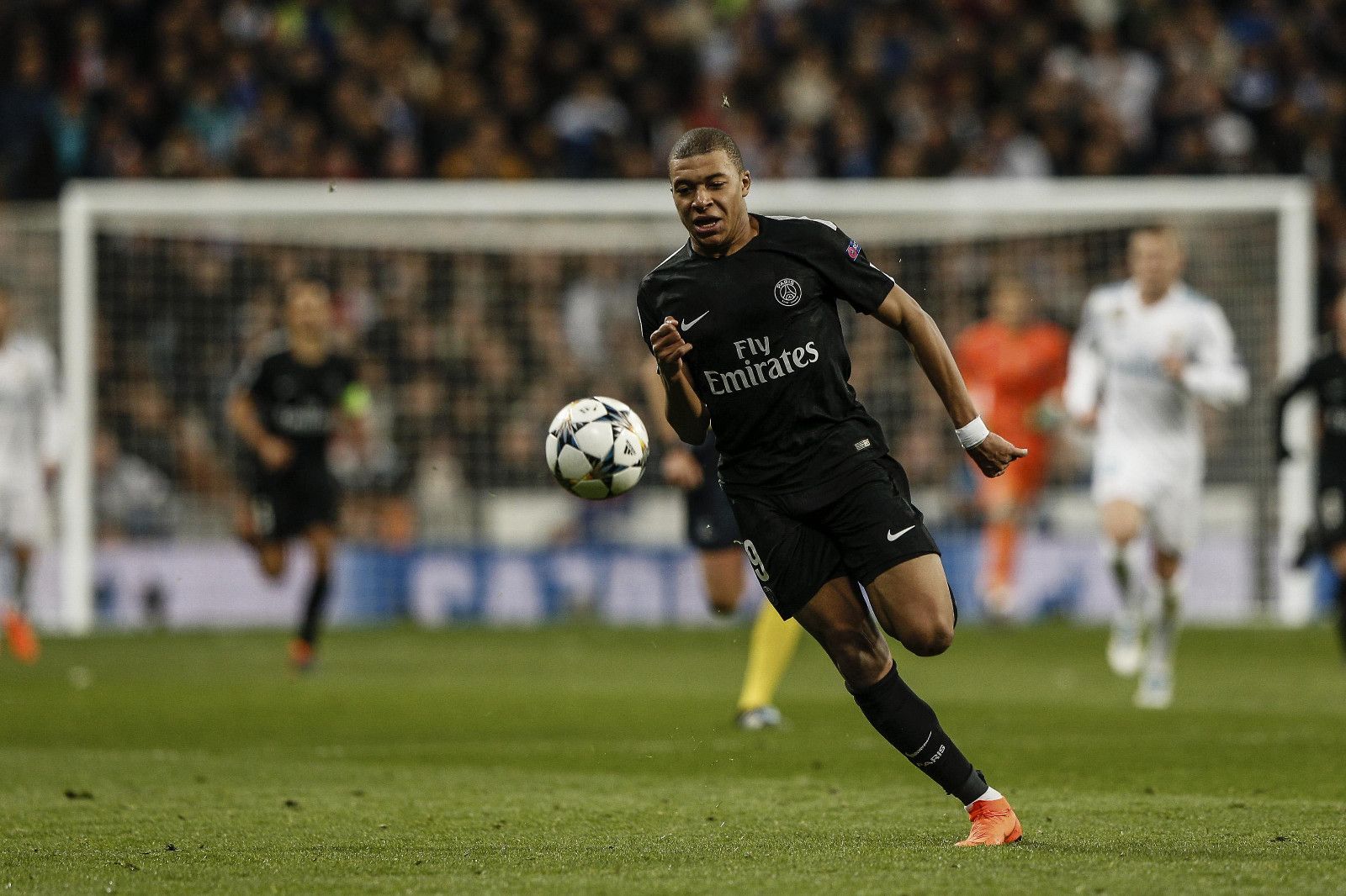 弃用世界第三，王励勤出狠招！国乒大洗牌奥运赌注，21岁新星重用（雪藏世界第三，王励勤强势出手！国乒大洗牌押注奥运，21岁新星获重用）