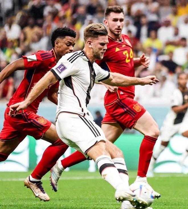 安息，前诺丁汉森林欧冠冠军成员约翰-罗伯逊去世，享年72岁（前诺丁汉森林欧冠冠军功臣约翰·罗伯逊逝世，享年72岁）