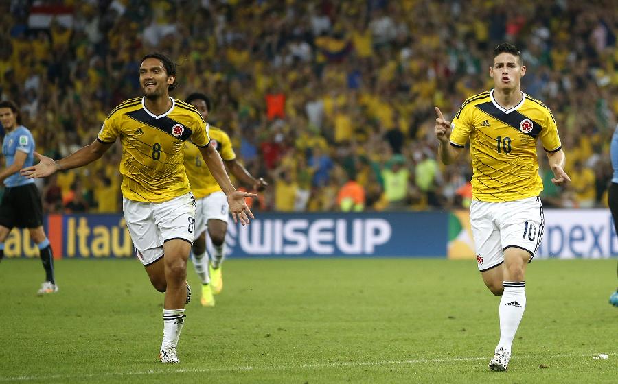 足球这项运动陪伴了我整个初高中，今天我十八岁了，...（从初高中到十八岁，足球一直在我身边…）