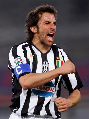 罗马诺：阿森纳对吉拉西的兴趣不实；曼联和巴萨和他有传闻（罗马诺：阿森纳追逐吉拉西属误传；曼联、巴萨仍与其有传闻）