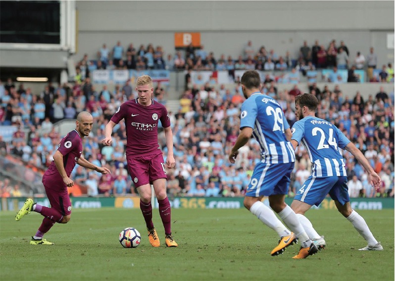 亲兄弟明算账,谁打得好谁上（兄弟归兄弟，账要算清，凭实力上场）