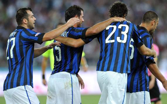 记者：赫伊森等5名后卫缺席皇马训练，阿森西奥遭遇病毒感染（记者：皇马训练缺席赫伊森等5名后卫，阿森西奥感染病毒）