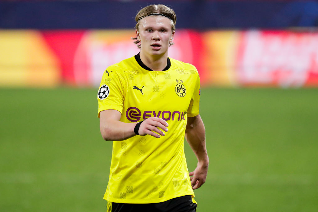 阿尔科亚诺的士气与“帮助”：巴萨二队的艰难一战（士气与“援手”齐发：阿尔科亚诺让巴萨B队陷入苦战）