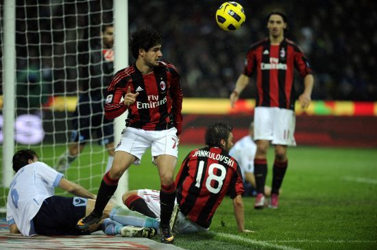 NBA球员数据榜：字母哥得分继续领先,（NBA数据榜：字母哥持续领跑得分榜）