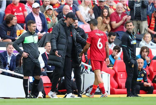 穆帅：非五大联赛球队如今不会赢欧冠，上次还是我带的波尔图（穆帅直言：非五大联赛难再染指欧冠，上一支还是我执教的波尔图）