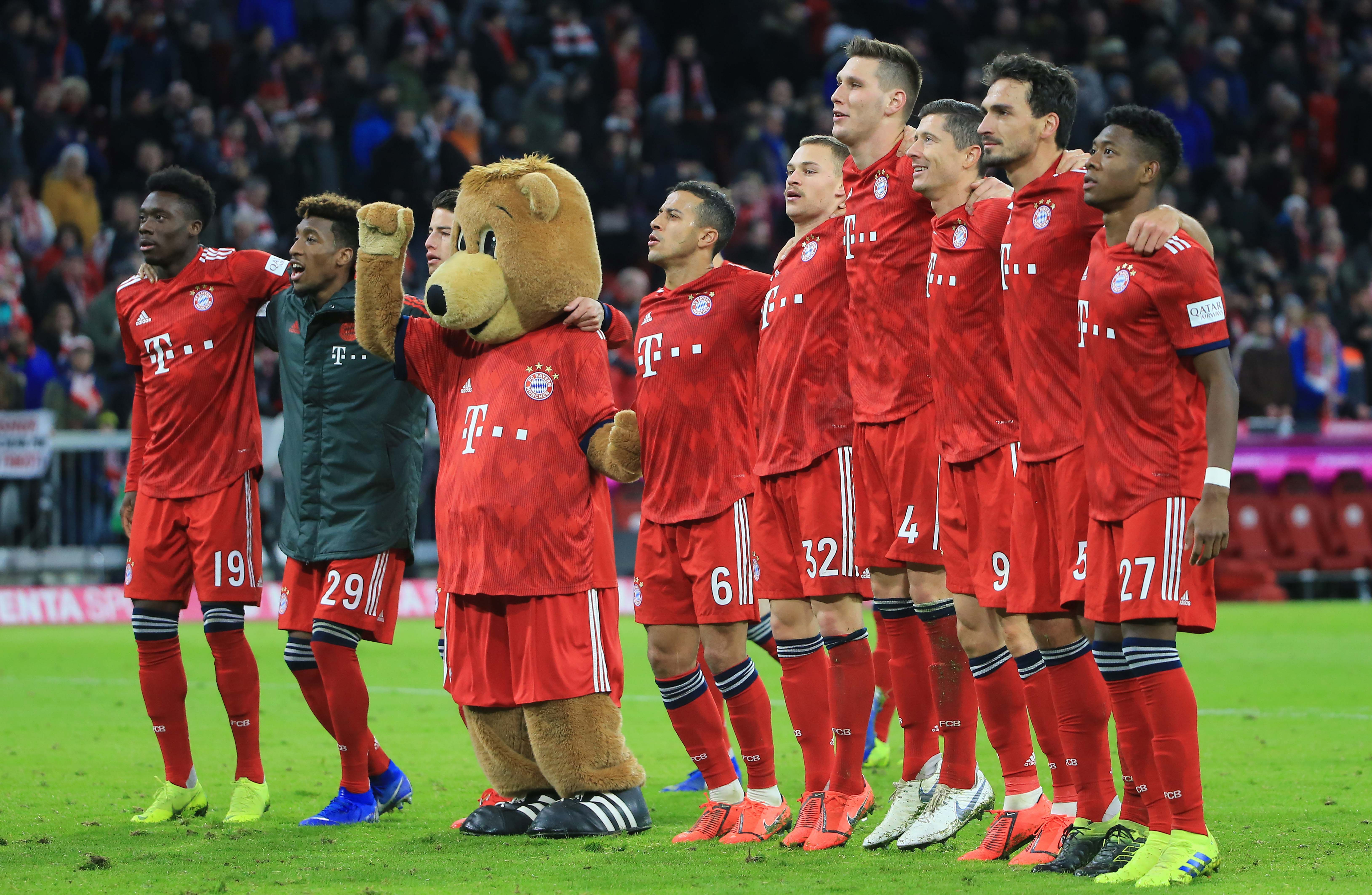 奥斯卡庆祝海港夺冠：我们是冠军！祝贺我的队友、朋友和球迷（奥斯卡欢庆海港加冕：我们就是冠军！向我的队友、朋友和球迷致贺）