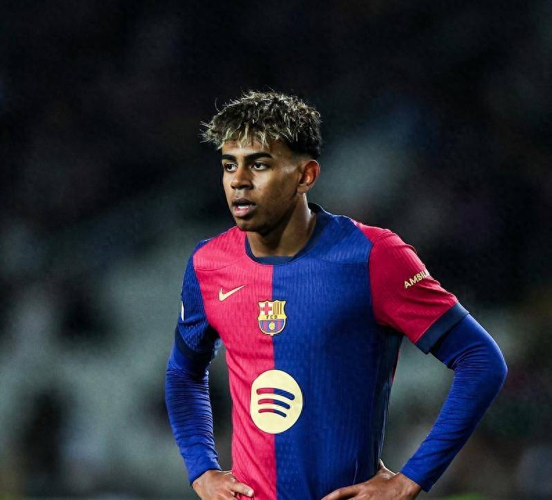 过往欧冠14次出现单赛季前6战全胜球队，最终仅2队夺冠（欧冠史上曾有14次球队单季前六战全胜，最终仅两队捧杯）