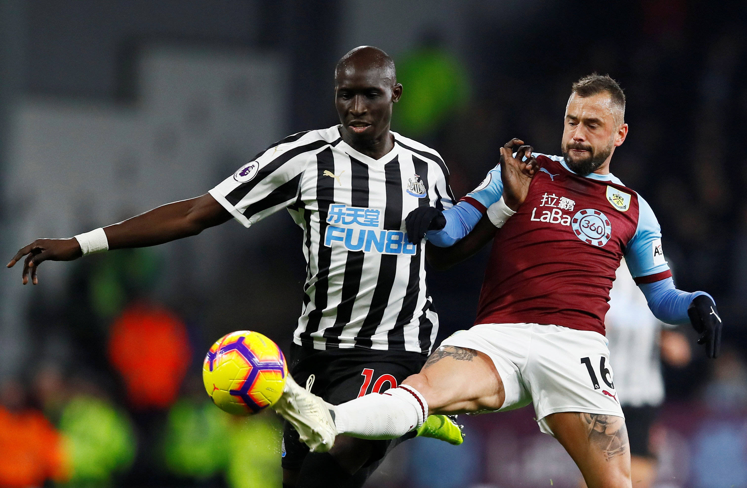 懂球帝12周年120大瞬间1／4决赛：德拜梅磊包揽，谁将杀出半区？（懂球帝12周年120瞬间八强：德拜梅磊霸榜，半区出线花落谁家？）