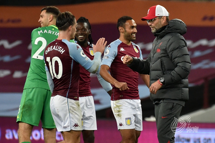 连续20场联赛进球2+，拜仁追平自己保持的德甲历史纪录（拜仁联赛已连续20场至少打入2球，追平其保持的德甲历史纪录）